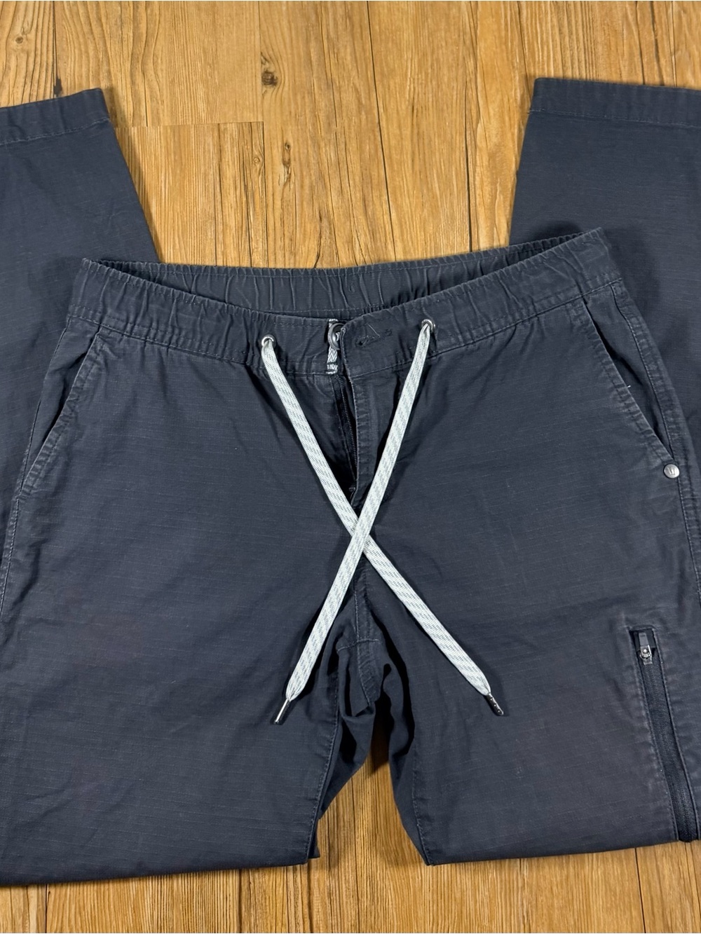 Vuori Ripstop Climber Pants Womens Small Charcoal Gray Hiking Gorpcore VW401